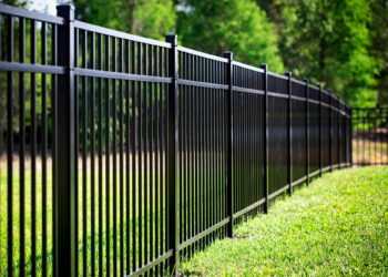 5 Reasons an Aluminum Privacy Fence Is the Perfect Choice for Your Home