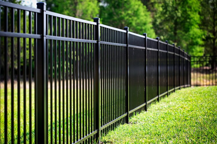 5 Reasons an Aluminum Privacy Fence Is the Perfect Choice for Your Home