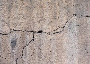 4 Common Causes of Cracks in Garage Floor