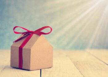 Unique and Thoughtful Gift Ideas for a Friend