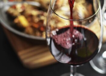 What Are the Benefits of Red Wine Drinks?