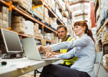 The Impact of Technology on Supply Chain Manager Jobs