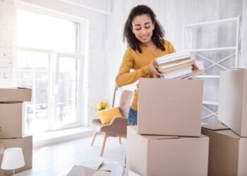 The Ultimate Moving Out of Apartment Guide: Essential Tips