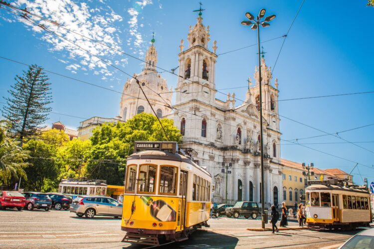 The Pros and Cons of Living in Portugal: A Comprehensive Guide