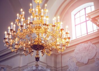 10 Stunning Chandelier Lighting for Living Room Makeover