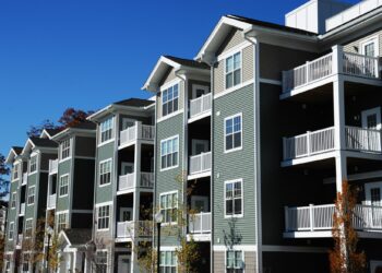 The Ultimate College Apartment Checklist: Everything You Need to Know Before Moving In