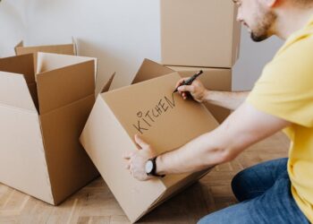 From Start to Finish: How Pack Out Services Make Moving a Breeze