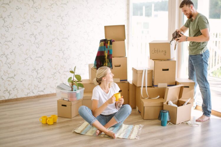 Transition Triumph: Moving Apartment Checklist for College Students