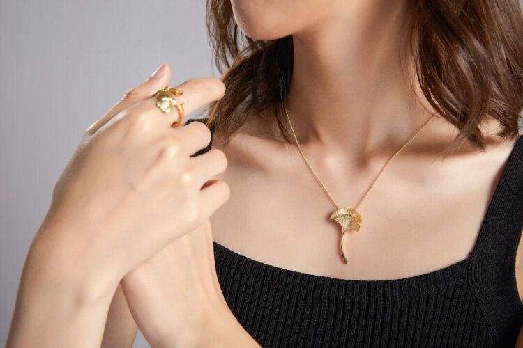 How to Style Your Outfit With a Gold Diamond Cross Pendant: Tips and Inspiration