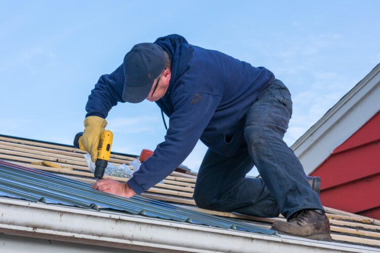 DIY Vs. Professional: The Right Roofing Solution for Your Roof Repair