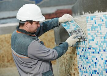 Avoiding Common Pitfalls: What to Know Before Hiring Pool Renovation Companies