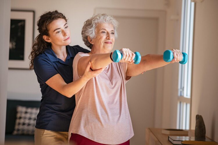 A Step-by-Step Guide to an Easy Dumbbell Workout for Seniors