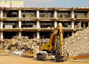 Why Hiring Professionals is Essential for Building Debris Removal