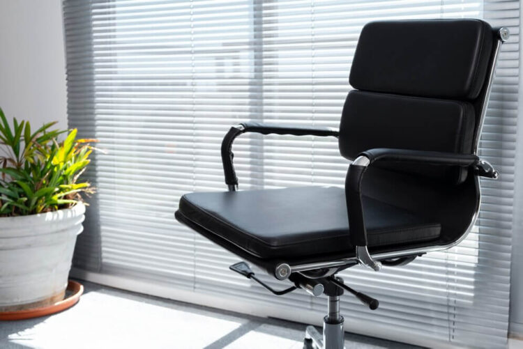 Comfort And Support: Choosing The Right Heavy Duty Office Chair