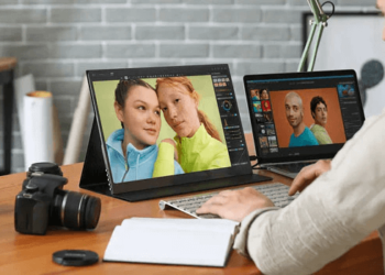 Refresh Rate And Response Time: How OLED Monitors Benefit Gamers