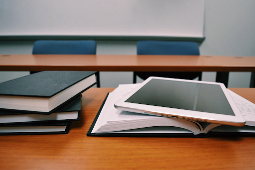 What to Look for in an Accredited Online Graduate Program